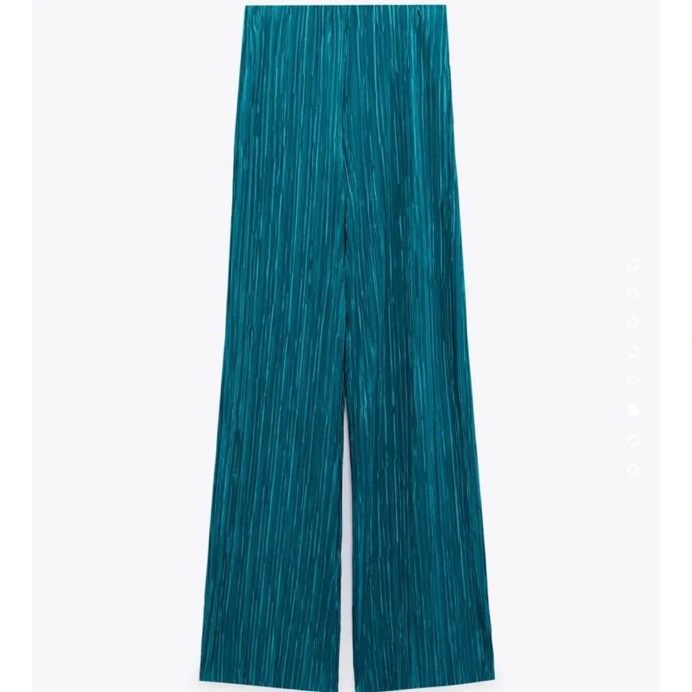 ZARA 2PIECES PLEATED HALTER TOP AND PLEATED WIDE LEG PANTS - Picture 3 of 5